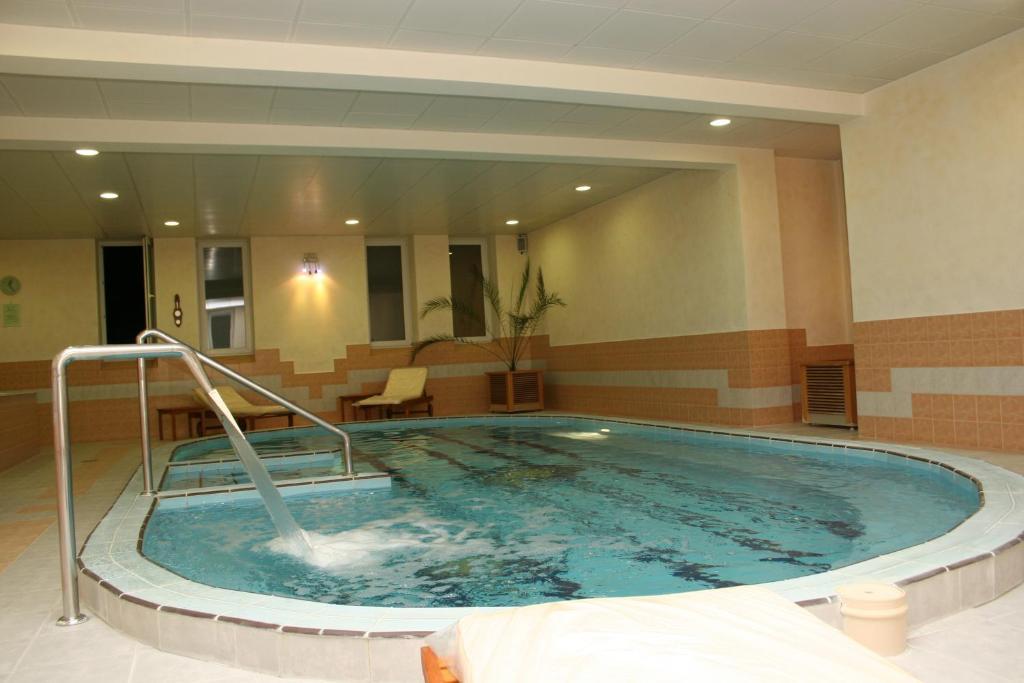 Hotel Prezident ปาลิช ภายนอก รูปภาพ