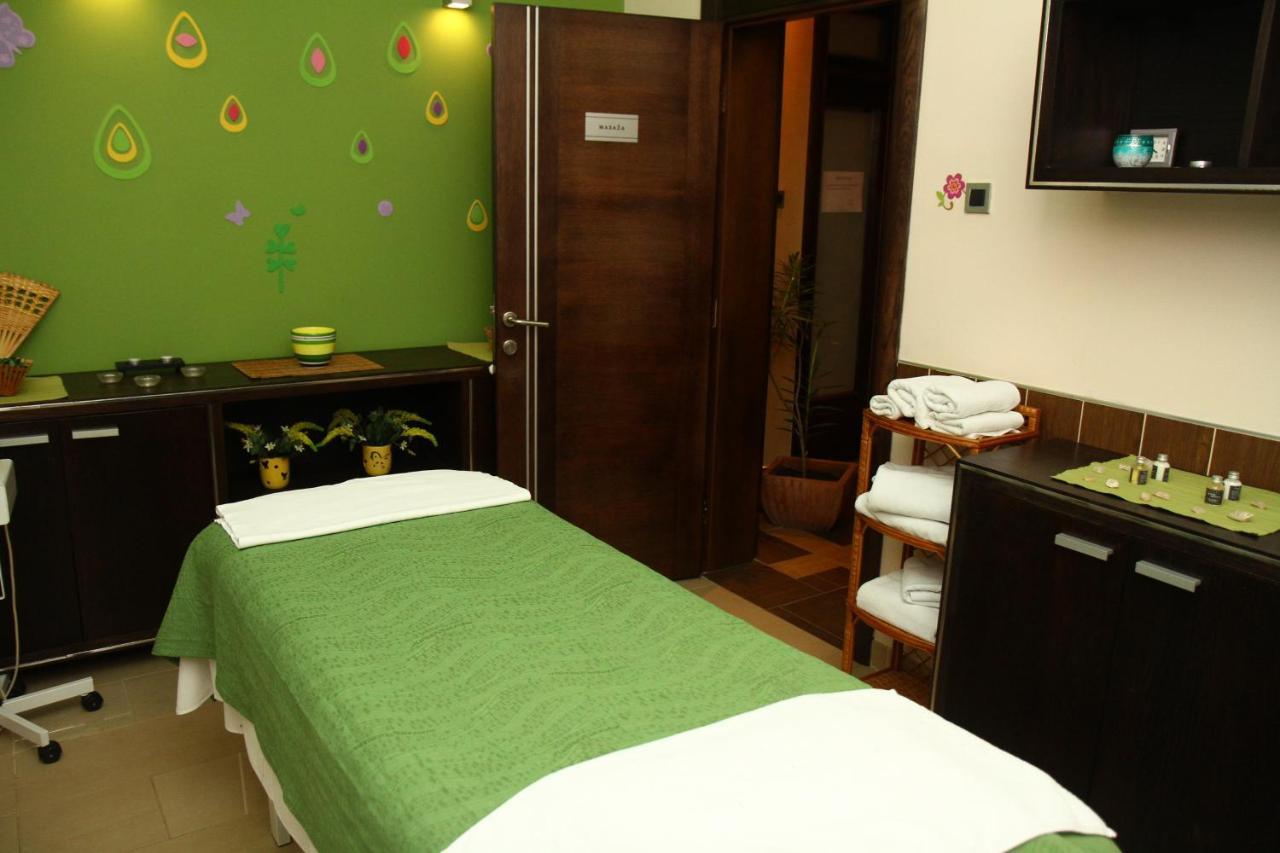 Hotel Prezident ปาลิช ภายนอก รูปภาพ
