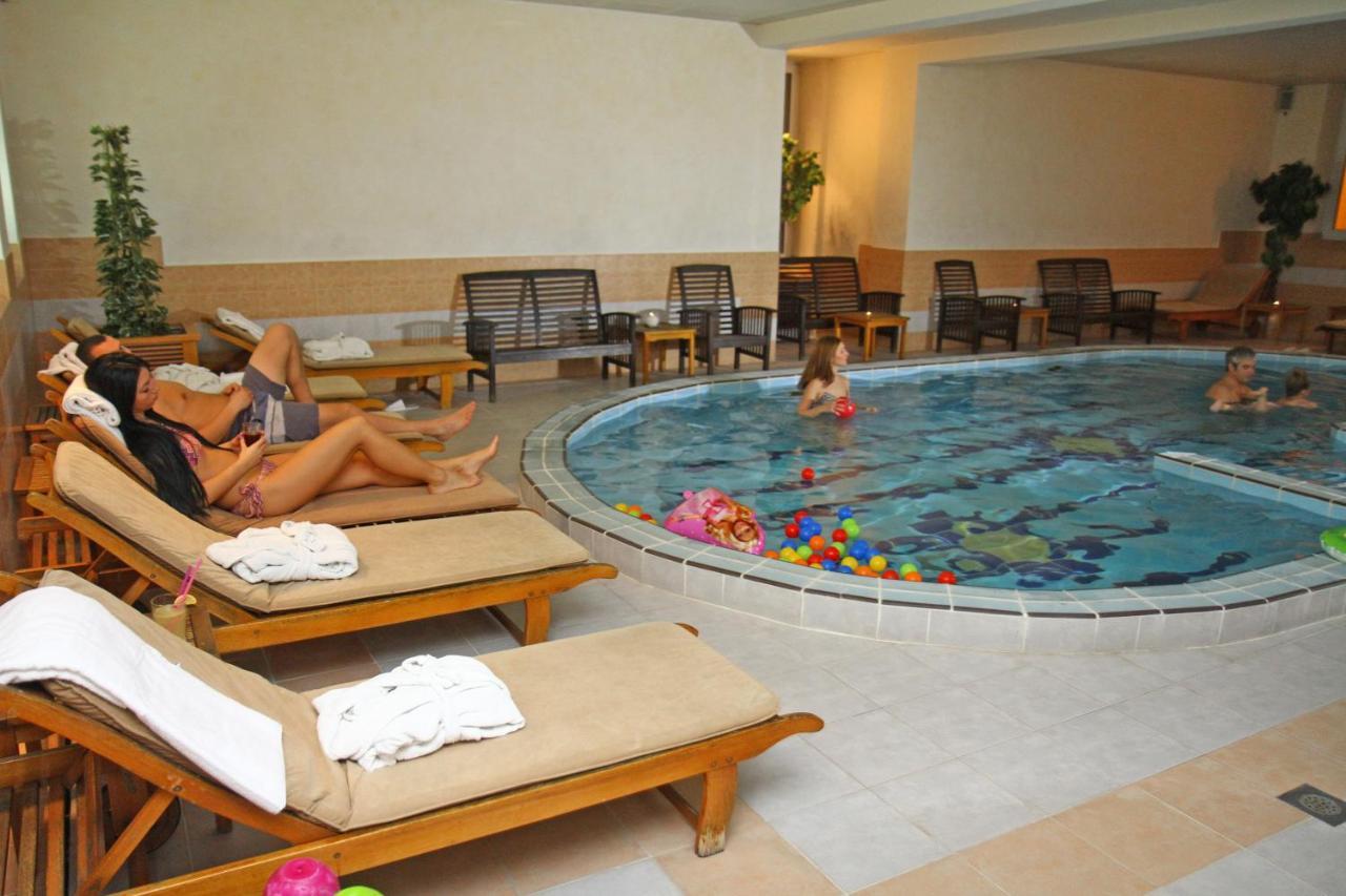Hotel Prezident ปาลิช ภายนอก รูปภาพ